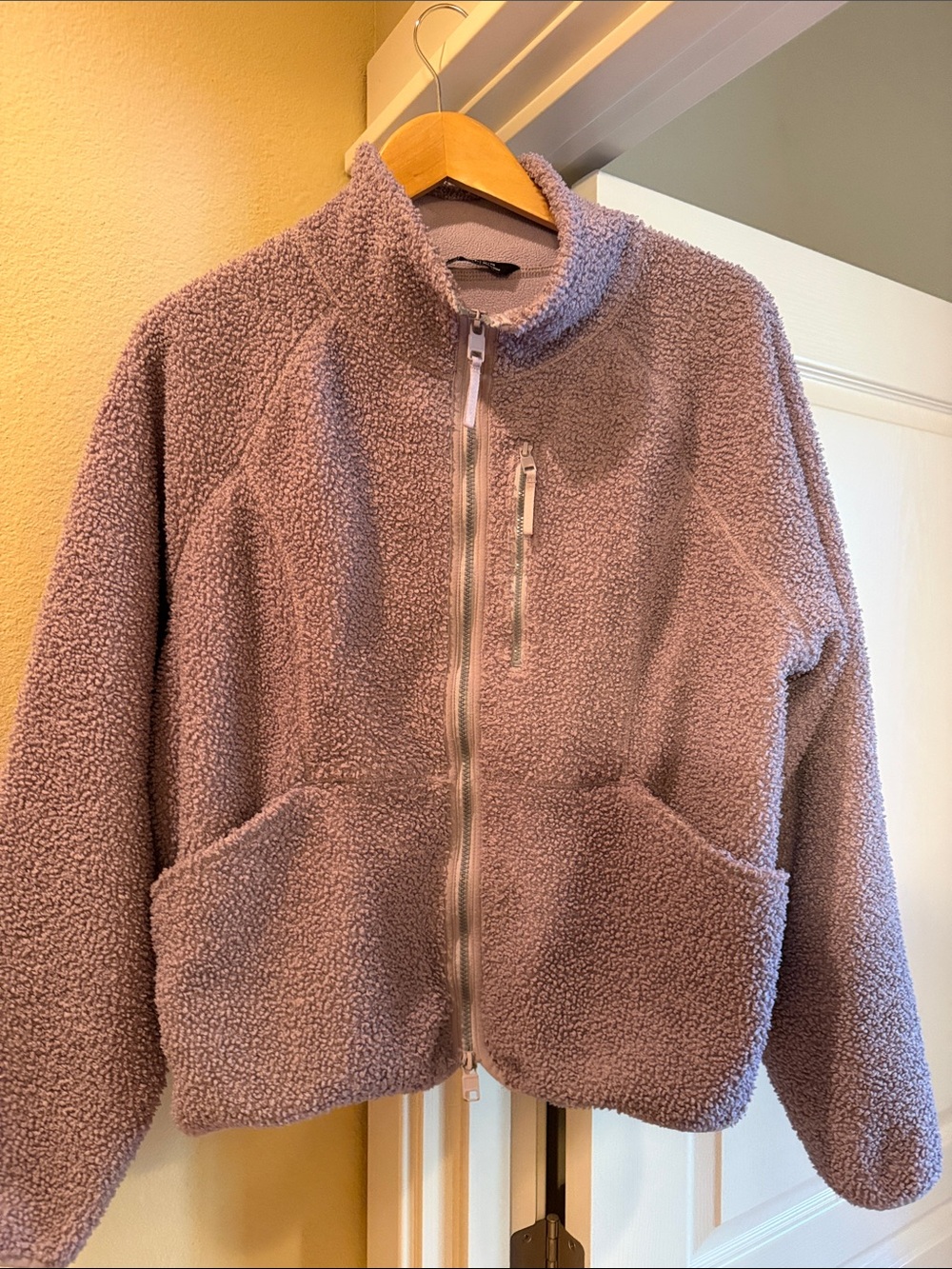 Women’s Plush Zip-Up Jacket in Dusty Lavender